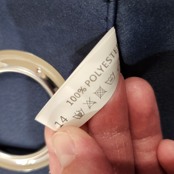 *set of 4 panels (2 pair)* EUC navy curtains, 42 x 63in - Picture 5 of 9